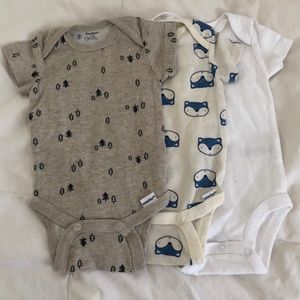Gerber onesies-0-3M